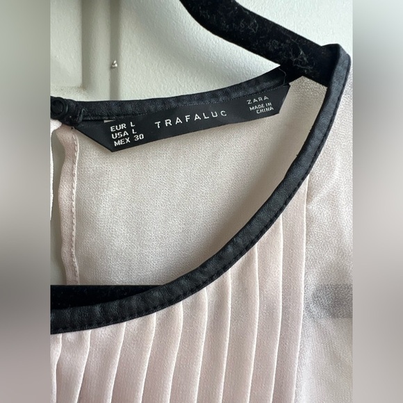 Zara Trafaluc white pleated pintuck tank blouse   Size L - Picture 3 of 7